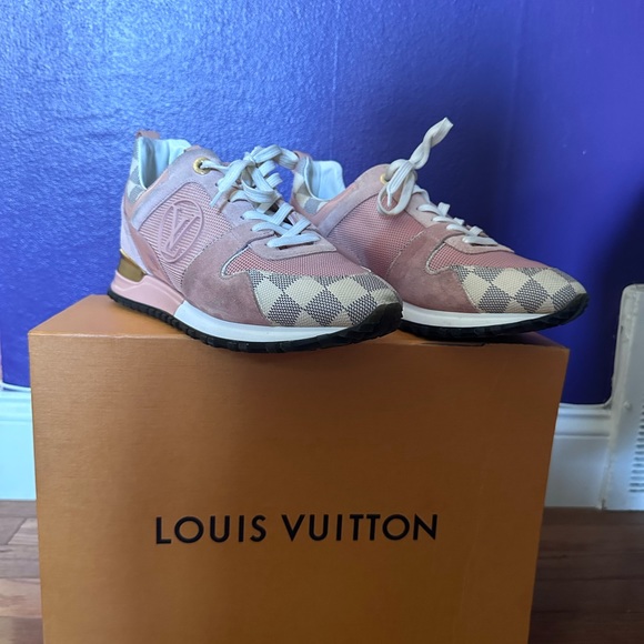 Louis Vuitton Run Away Sneaker - Picture 2 of 10